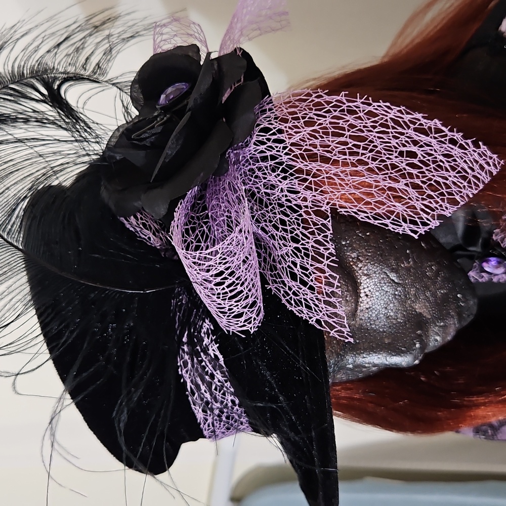 Gothic Enchantress Costume W/ Wig, Hat, Dress, Fishnet Stockings Size S (4-6) - Picture 3 of 11